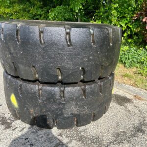 A PAIR OF 20.5R25 MARANGONI D2 ROCK REMOULDS - £900 + VAT FOR THE PAIR